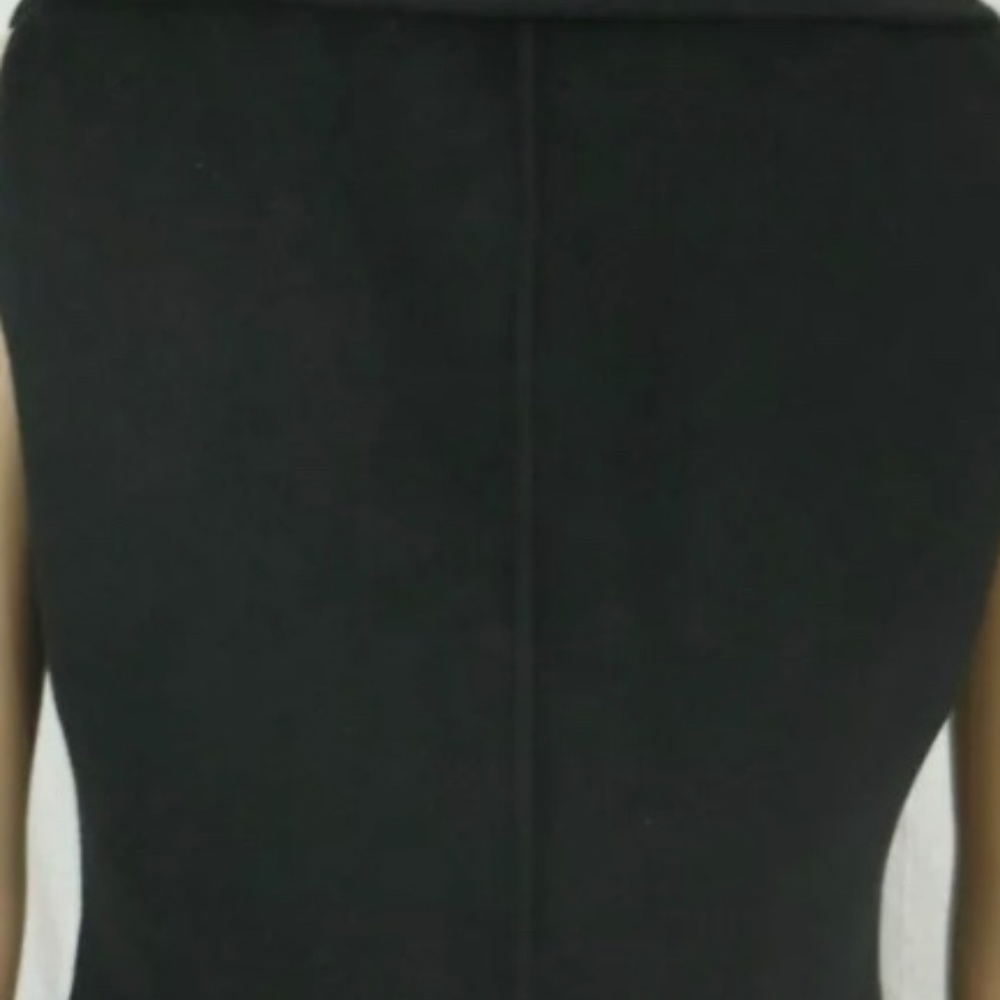 Vest - Picture 5 of 6